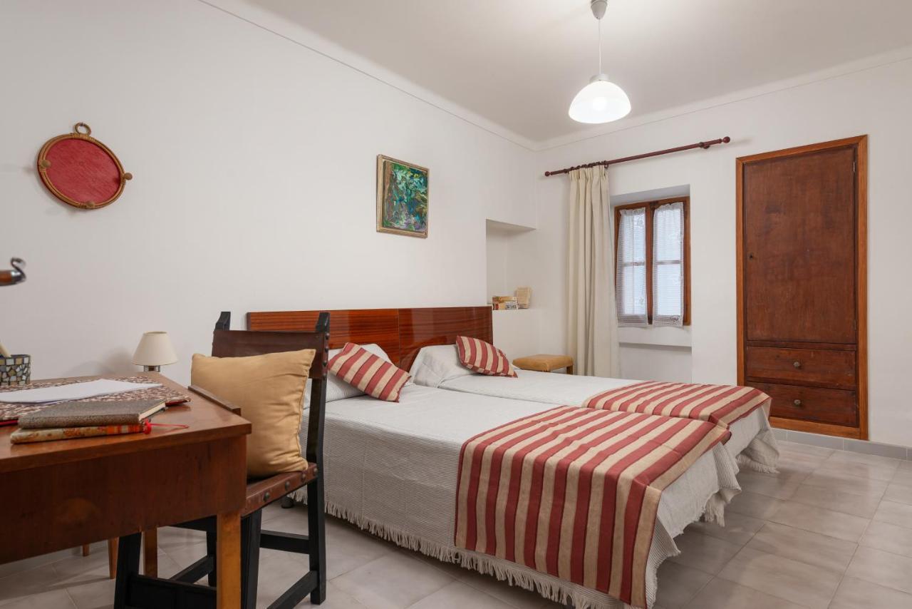 Townhouse Can Bregat Pollença Esterno foto