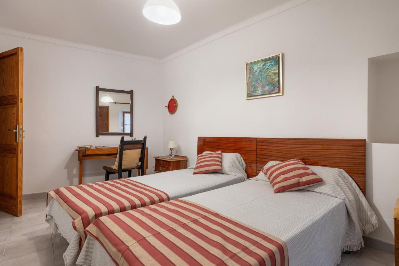 Townhouse Can Bregat Pollença Esterno foto